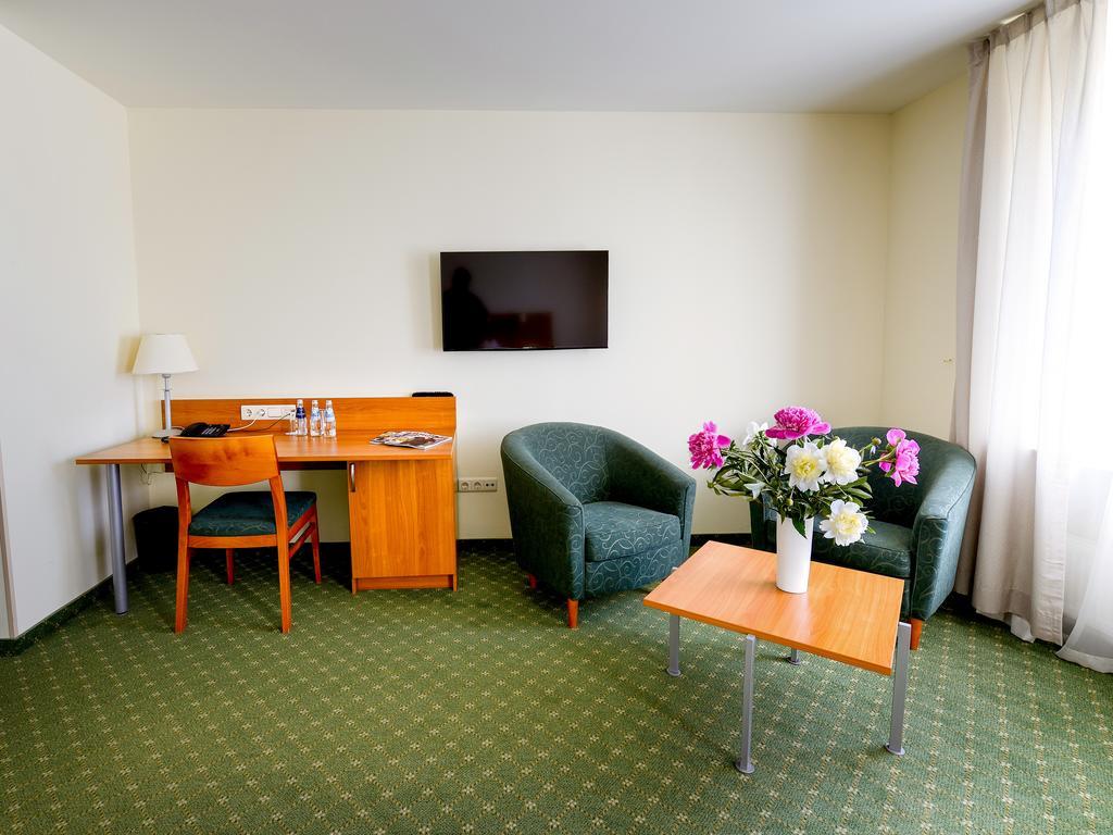 Hotel Tigra Priekuļi Kültér fotó