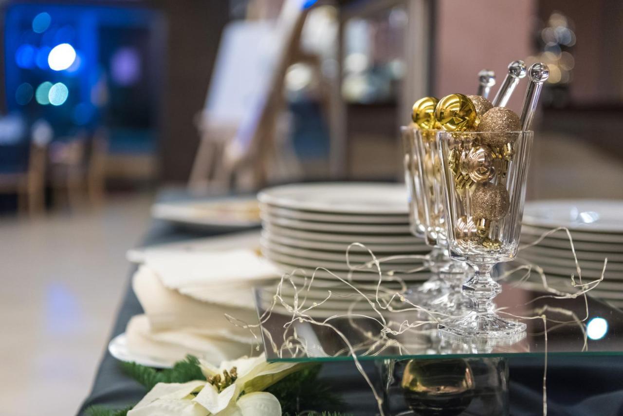 Hotel Tigra Priekuļi Kültér fotó