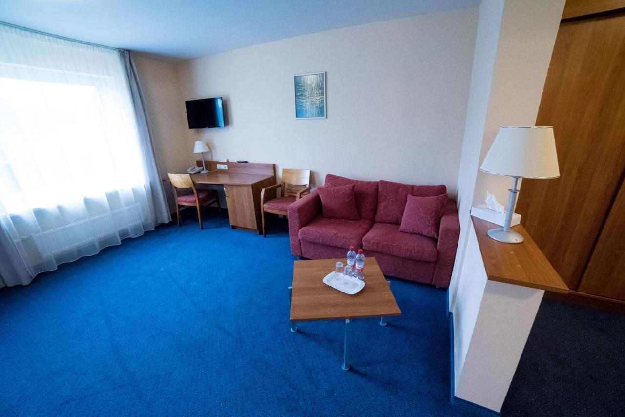 Hotel Tigra Priekuļi Kültér fotó