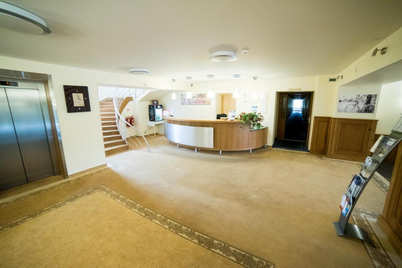 Hotel Tigra Priekuļi Kültér fotó