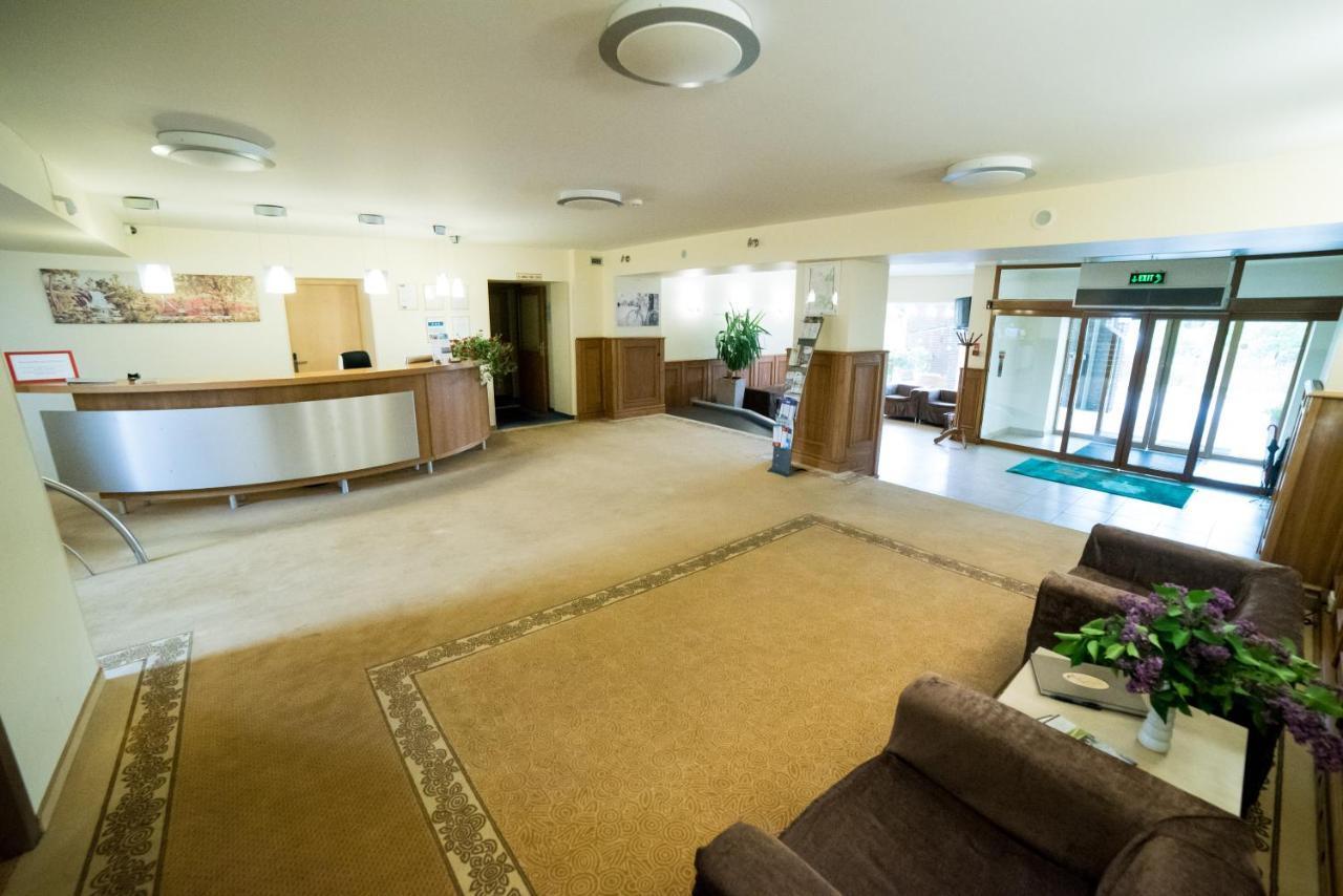 Hotel Tigra Priekuļi Kültér fotó